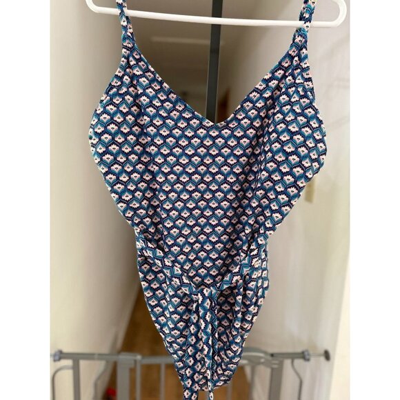 NWT  Womens Geometric Print One-Piece Swimsuit With Adjustable Straps & Removabl - Picture 1 of 5